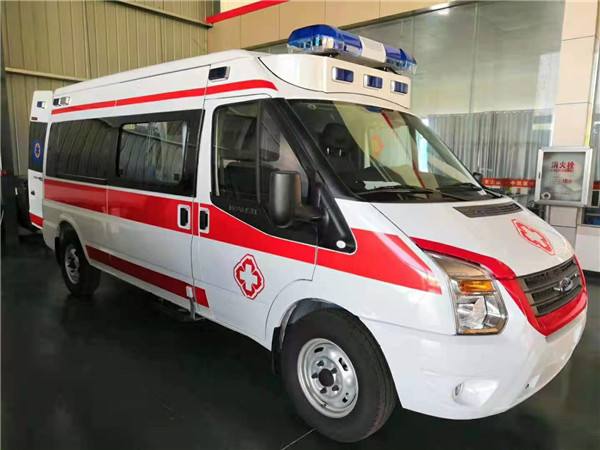 永修县福特V362救护车